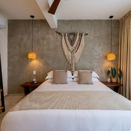 Отель Casa Bicachi - Adults Only Пуэрто-Эскондидо Экстерьер фото