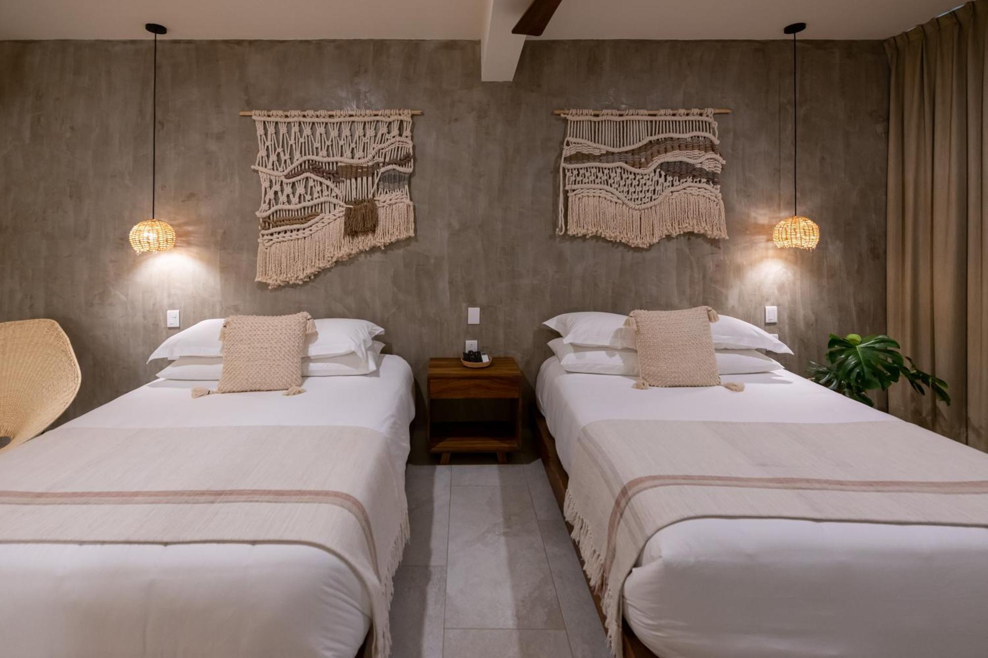 Отель Casa Bicachi - Adults Only Пуэрто-Эскондидо Экстерьер фото